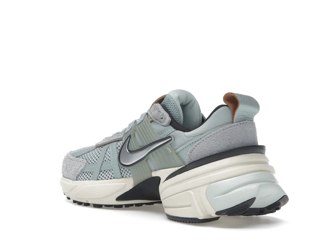 Nike V2K Run Light Pumic Black Chrome (Women's) - vue secondaire B