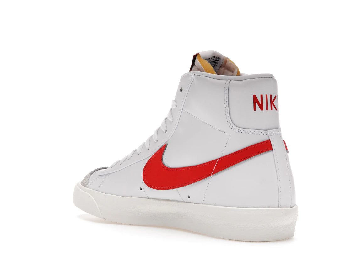 Nike Blazer Mid 77 Vintage Habanero Red (Women's) - vue secondaire B