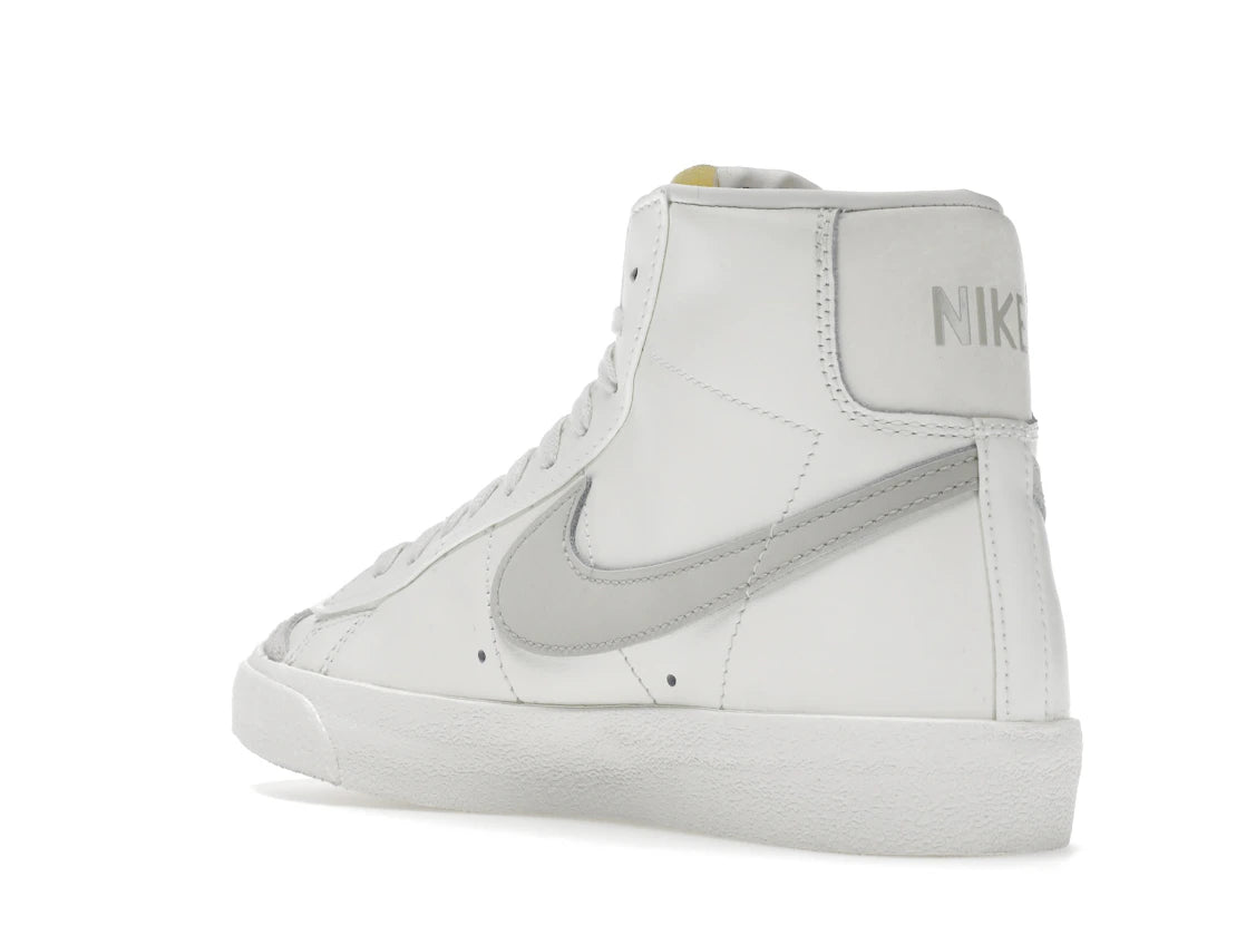 Nike Blazer Mid 77 Vintage Sail Light Bone (Women's) - vue secondaire B