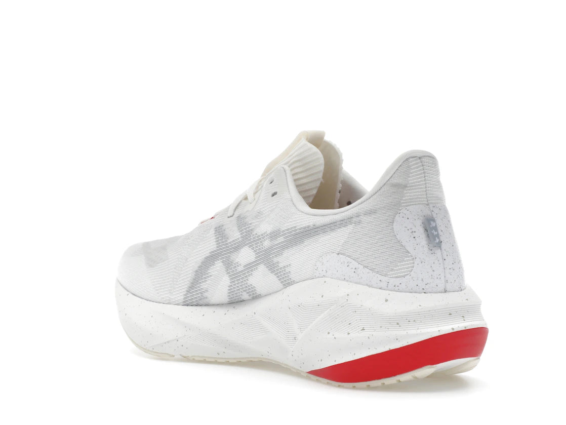 ASICS Novablast 5 Bandit - vue secondaire B