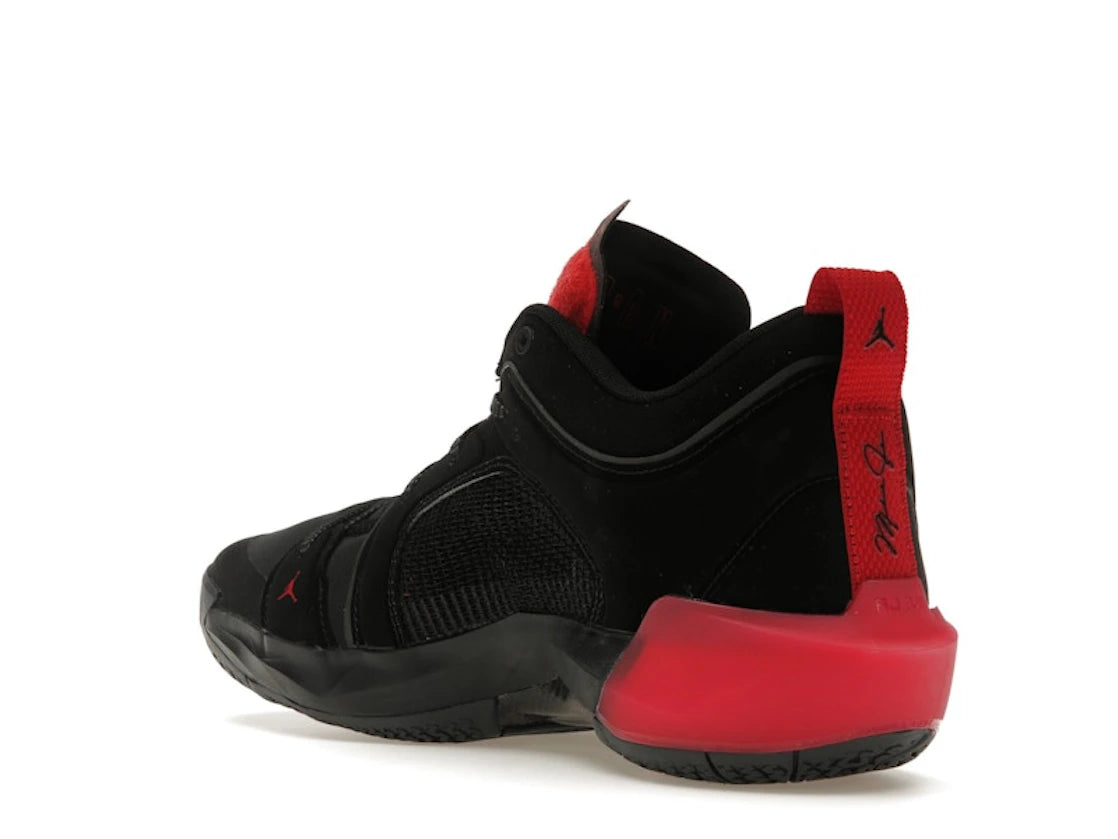Jordan 37 Bred - vue secondaire B