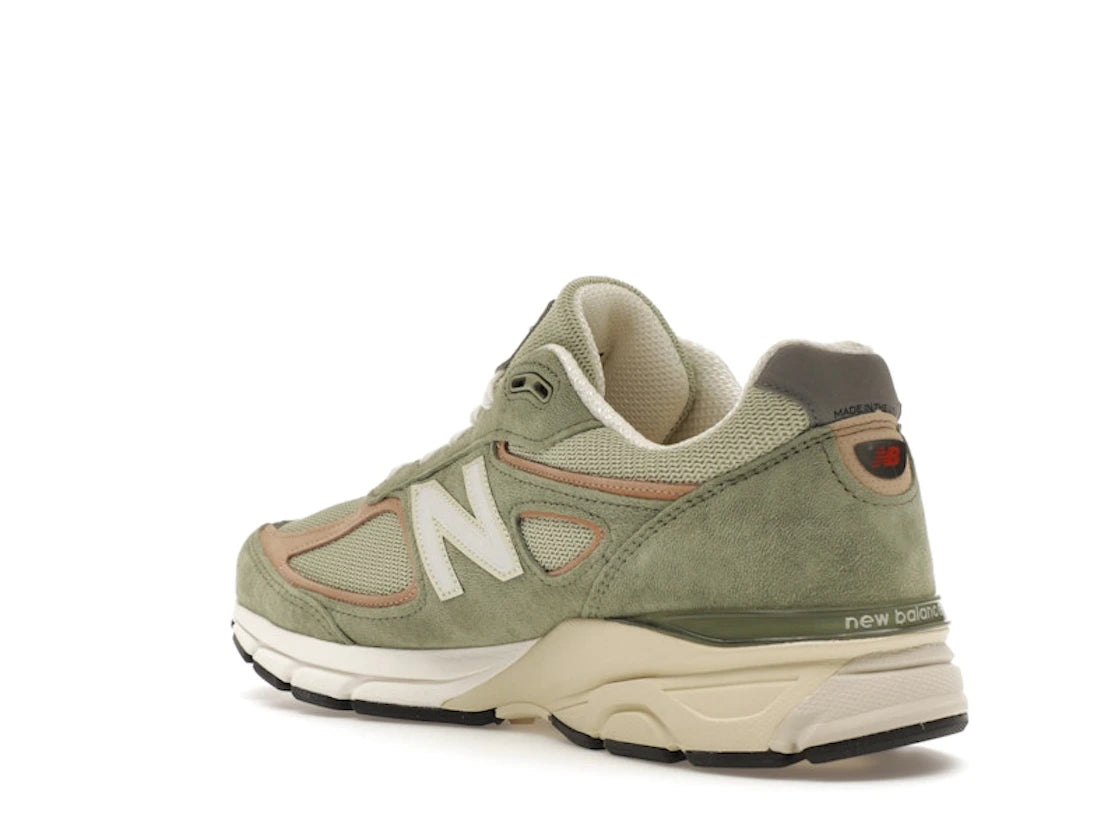 New Balance 990v4 MiUSA Teddy Santis Olive Incense - vue secondaire B