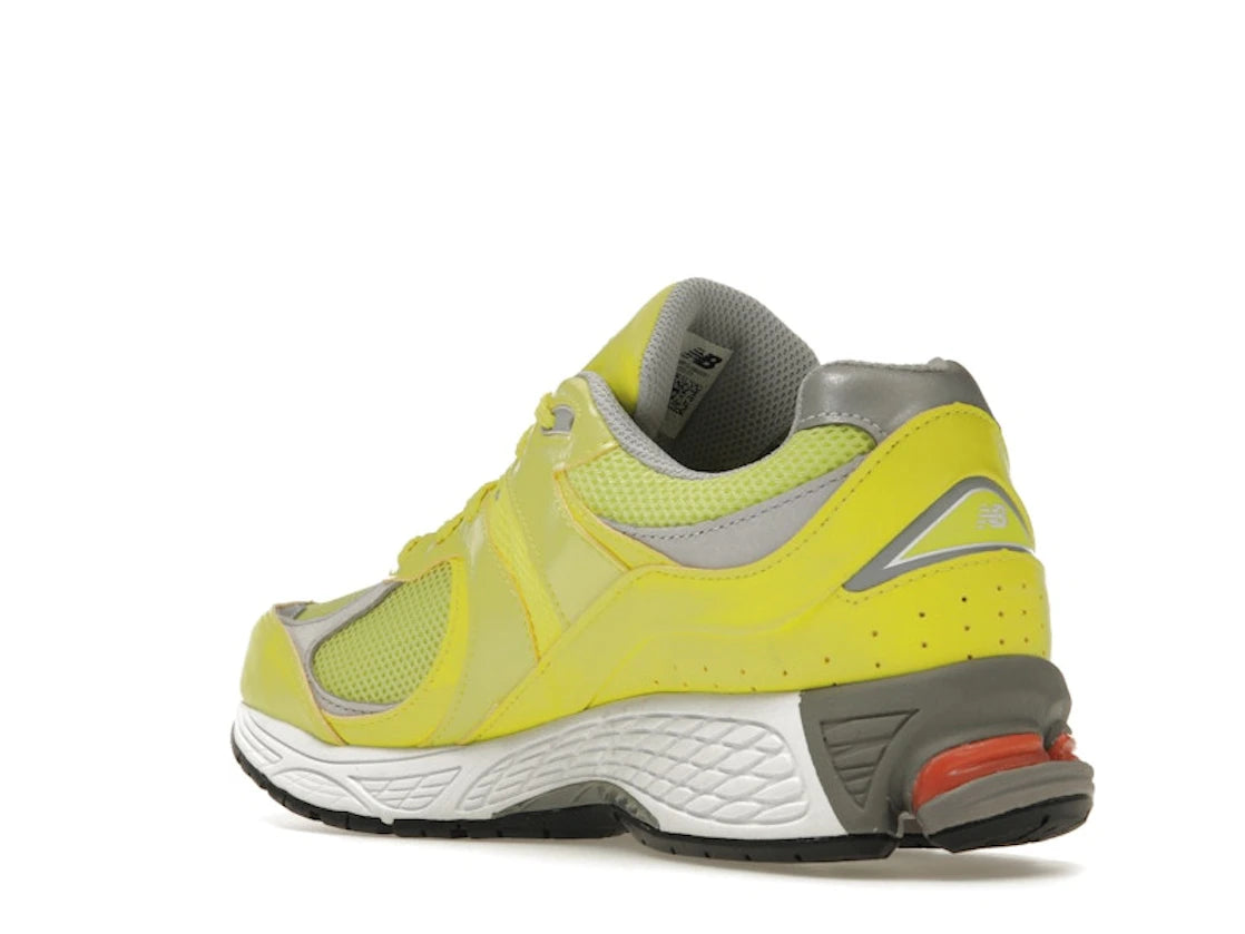 New Balance 2002R Sulphur Yellow - vue secondaire B