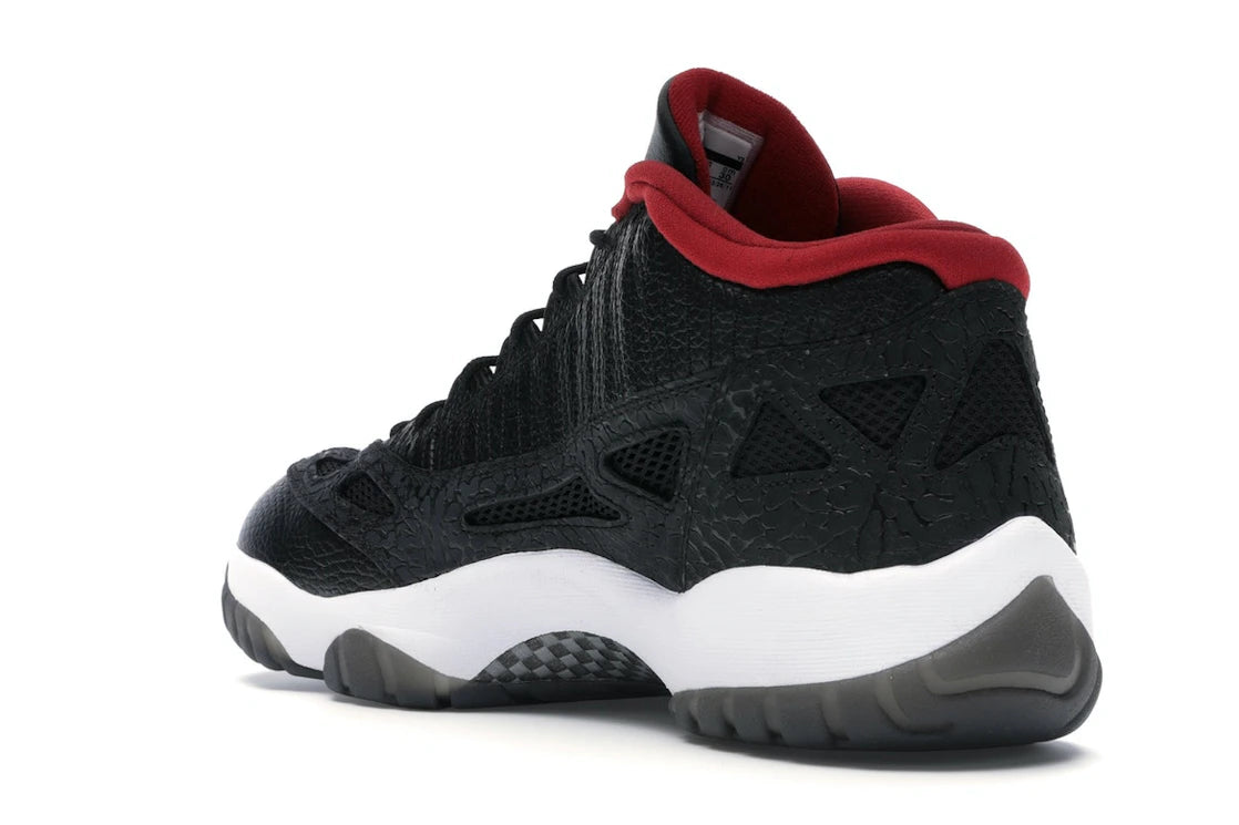 Jordan 11 Retro Low IE Black Varsity Red (2011) - vue secondaire B
