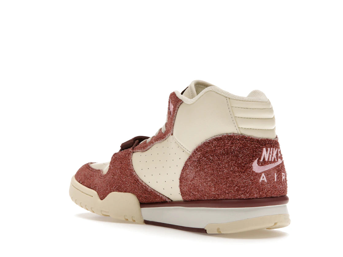 Nike Air Trainer 1 Valentine's Day (2023) - vue secondaire B