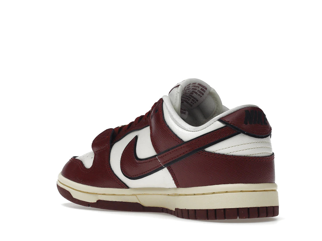 Nike Dunk Low SE Sisterhood Sail Team Red (Women's) - vue secondaire B