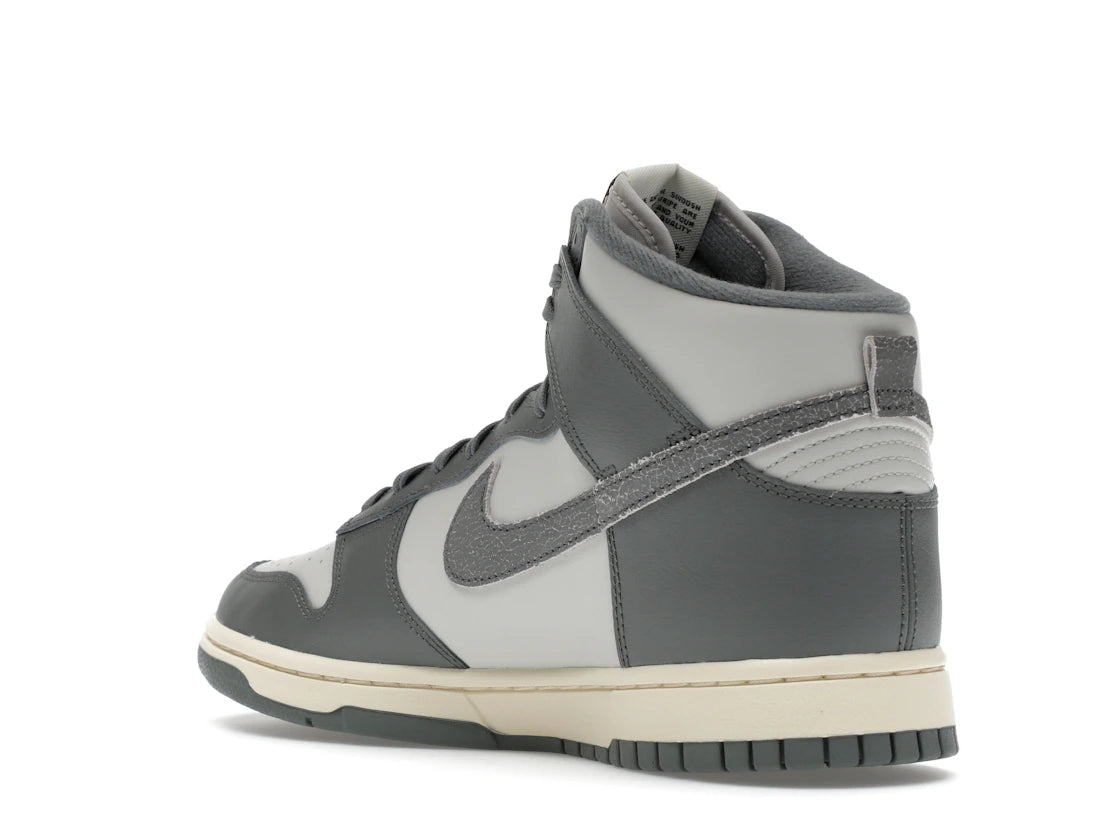 Nike Dunk High Vintage Light Bone Grey - vue secondaire B