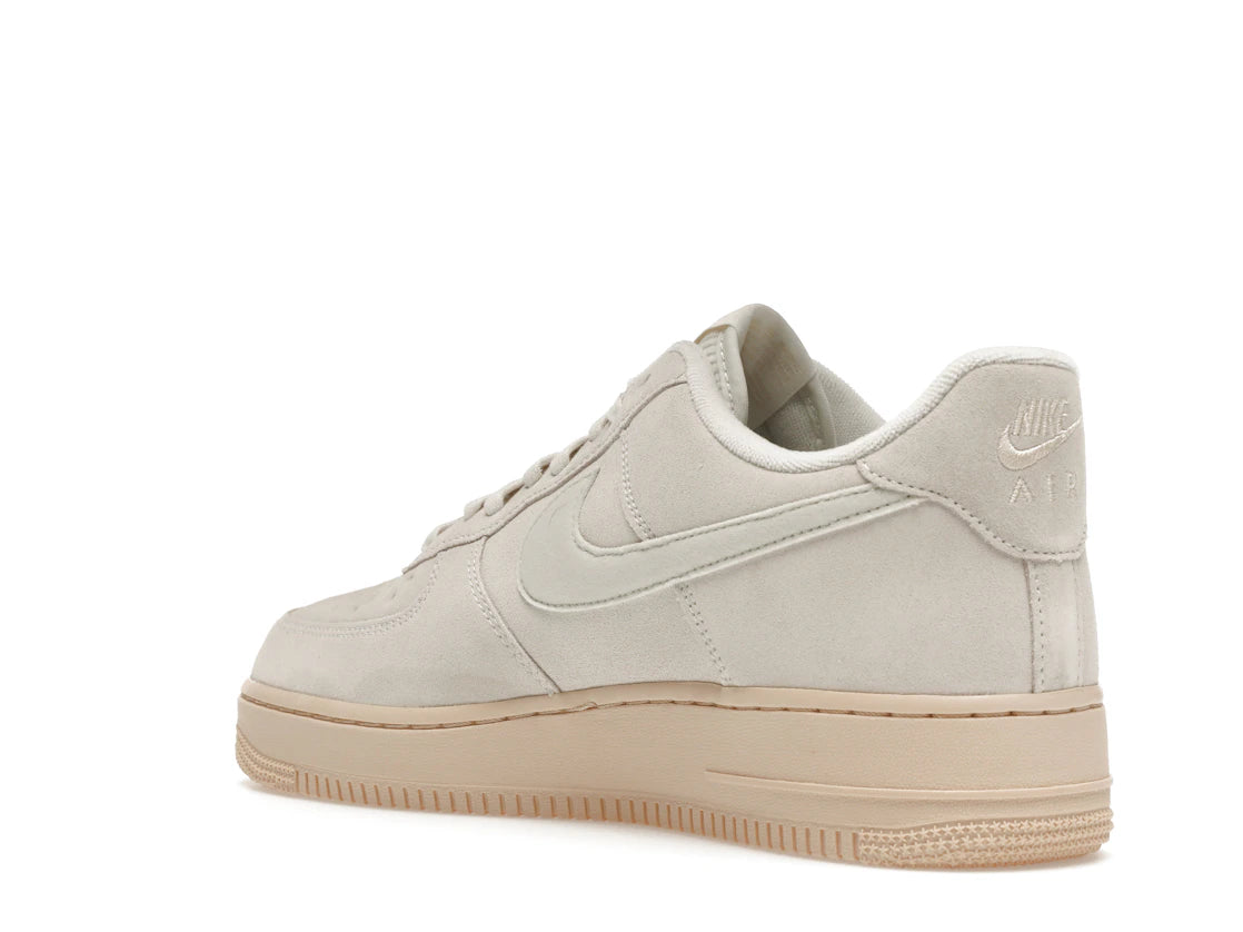 Nike Air Force 1 Low Winter Premium Summit White Suede - vue secondaire B