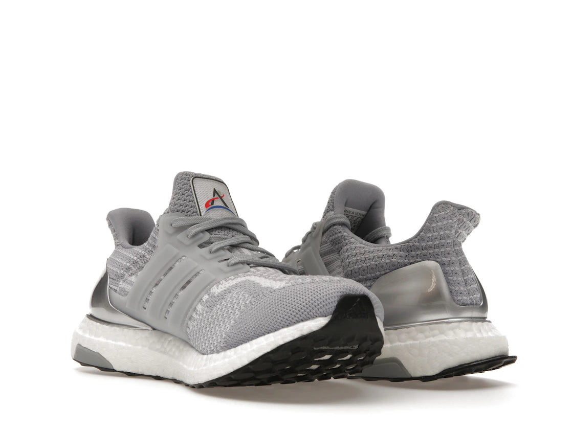adidas Ultra Boost DNA NASA Halo Silver - vue secondaire B