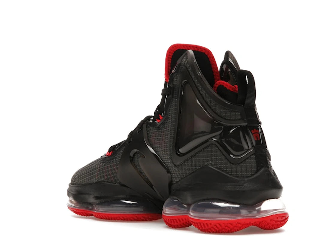 Nike LeBron 19 Bred - vue secondaire B