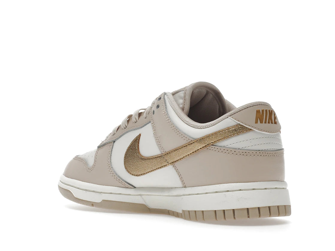 Nike Dunk Low Phantom Metallic Gold (Women's) - vue secondaire B