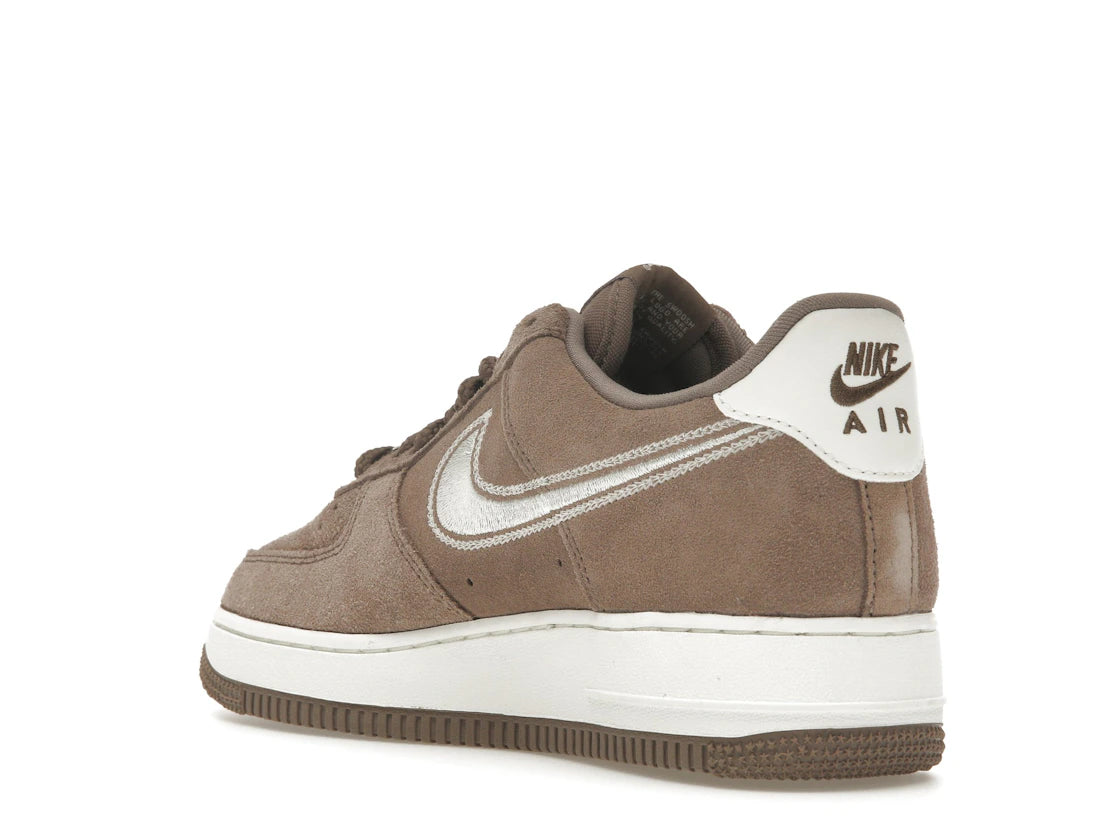 Nike Air Force 1 Low '07 LV8 Mink Brown mit gesticktem Swoosh - vue secondaire B