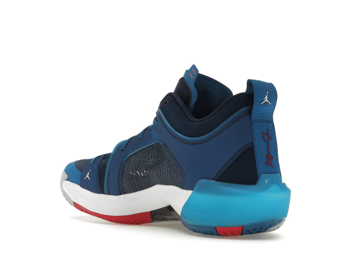 Jordan 37 Low Fraternity - vue secondaire B
