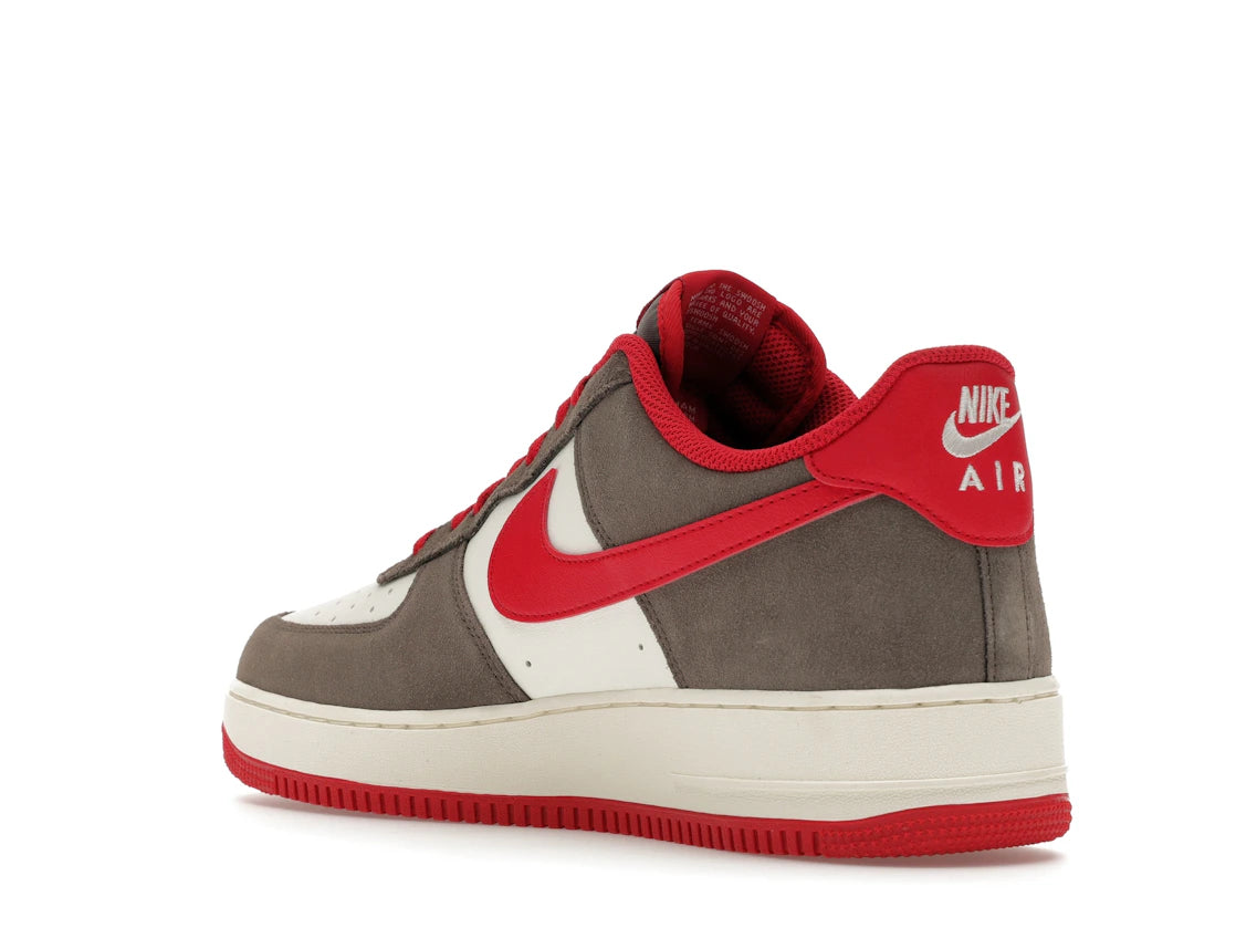 Nike Air Force 1 Low '07 LV8 Cave Stone University Red - vue secondaire B