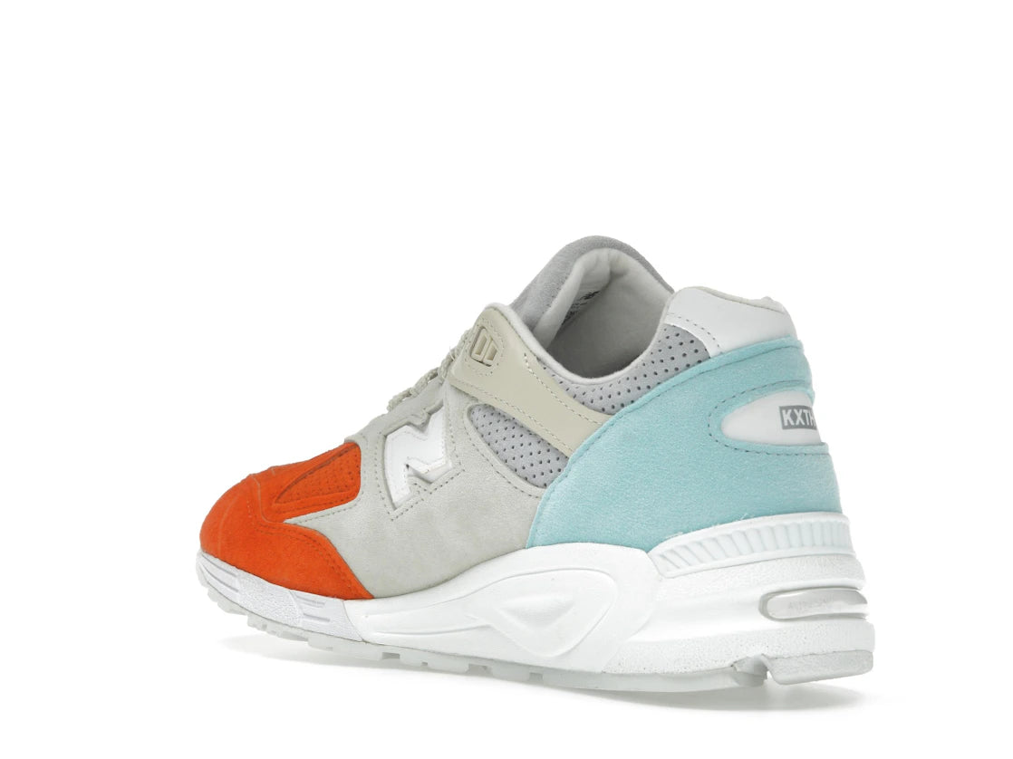 New Balance 990v2 Kith Cyclades (with Socks) - vue secondaire B