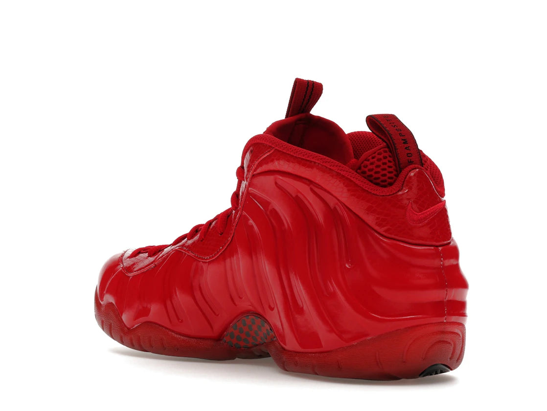 Nike Air Foamposite Pro Red October (2026) - vue secondaire B