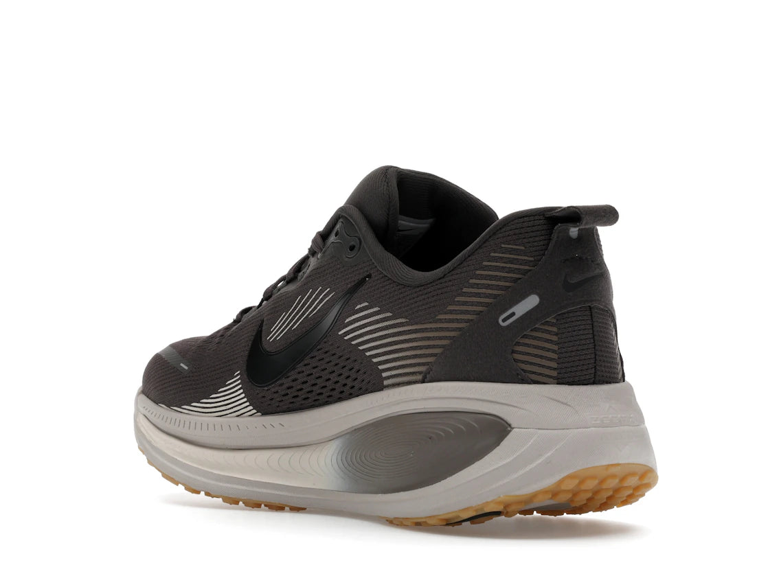 Nike Vomero 18 Medium Ash College Grey - vue secondaire B
