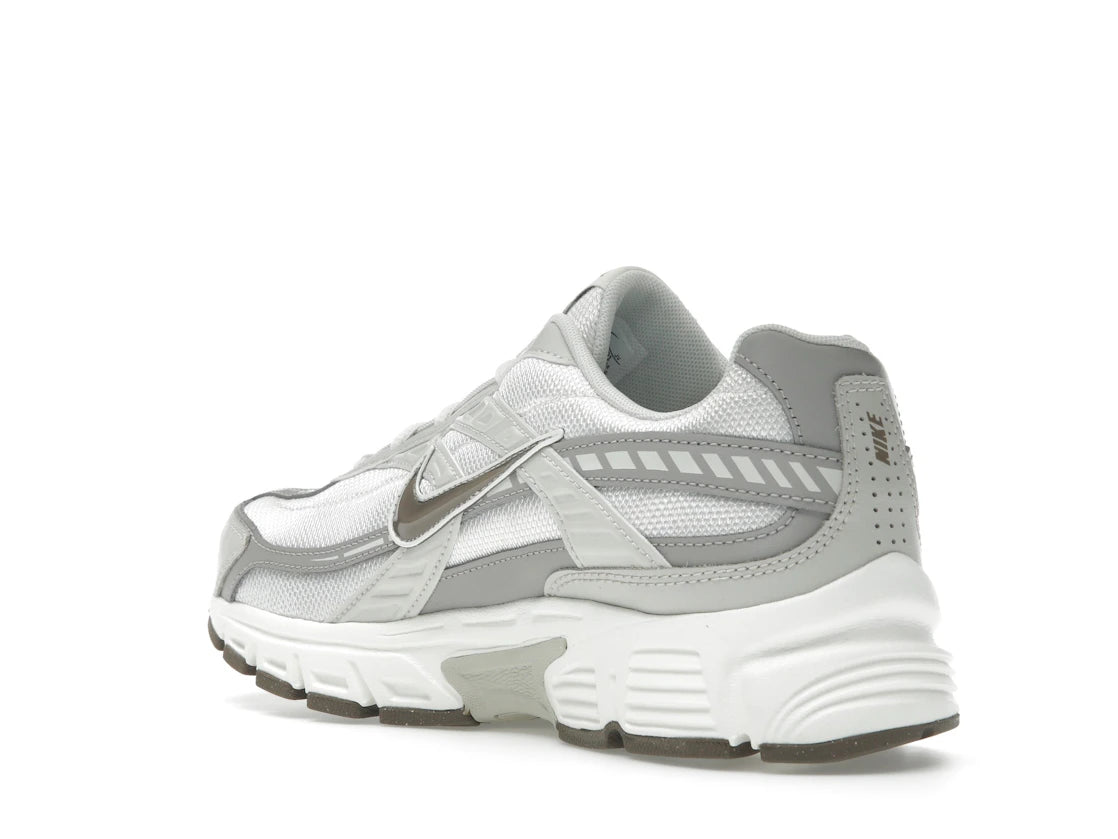 Nike Initiator Phantom Light Bone Sail Mink Brown (Women's) - vue secondaire B