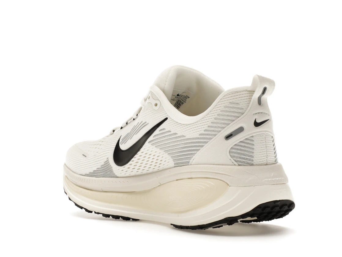 Nike Vomero 18 Summit White Coconut Milk (Women's) - vue secondaire B
