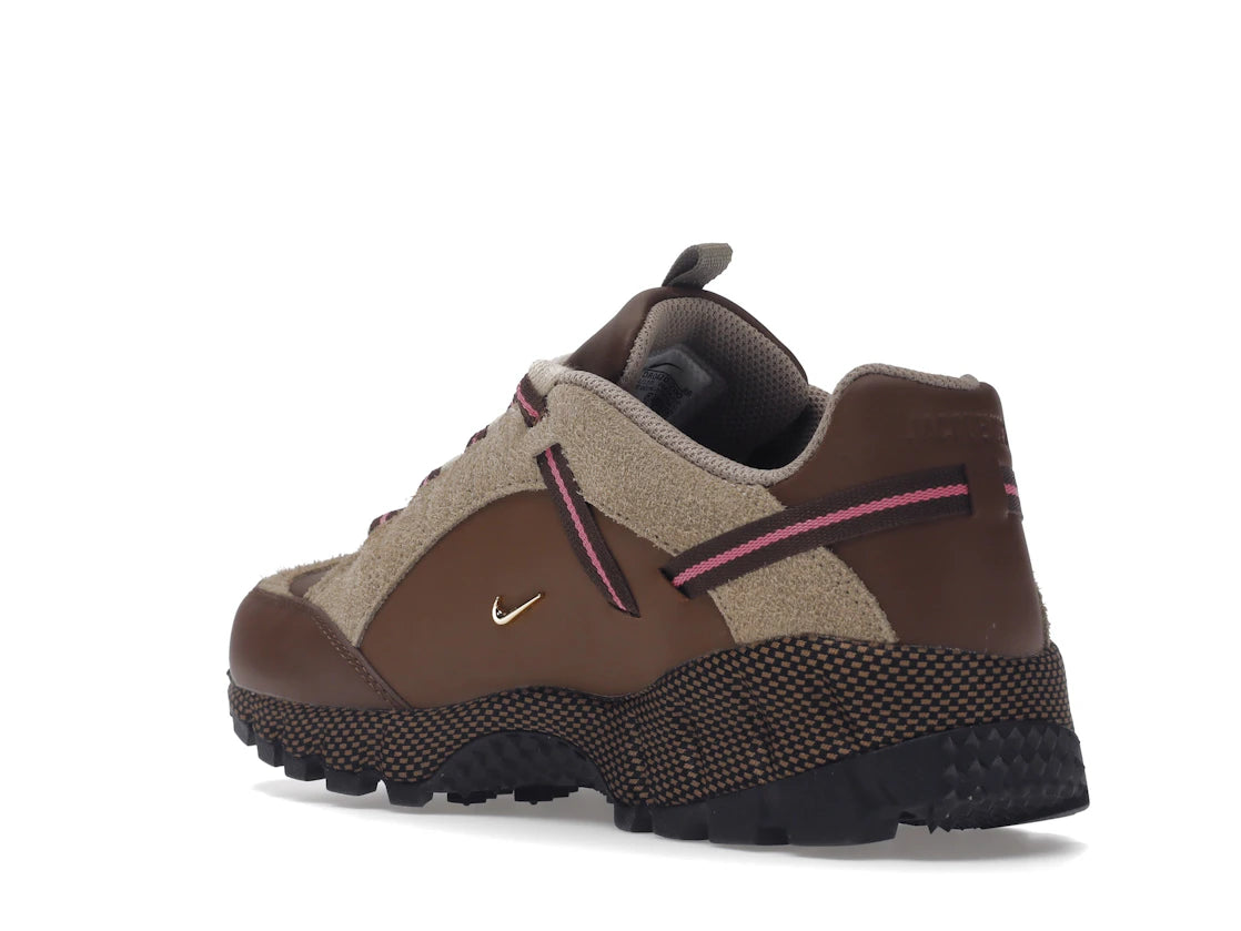 Nike Air Humara LX Jacquemus Ale Brown Gold (Damen) - vue secondaire B