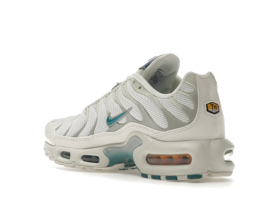 Nike Air Max Plus Metallic Teal (Women's) - vue secondaire B