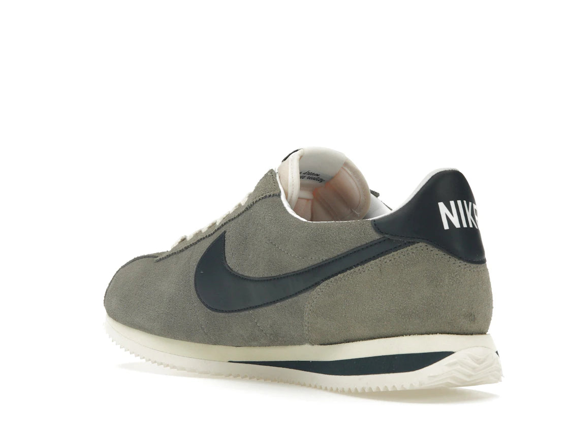 Nike Cortez size? Exclusive Grey - vue secondaire B