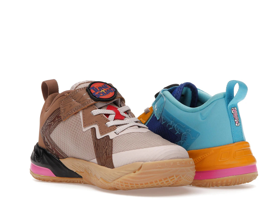 Nike LeBron 18 Low Wile E. vs Roadrunner Space Jam (PS) - vue secondaire B