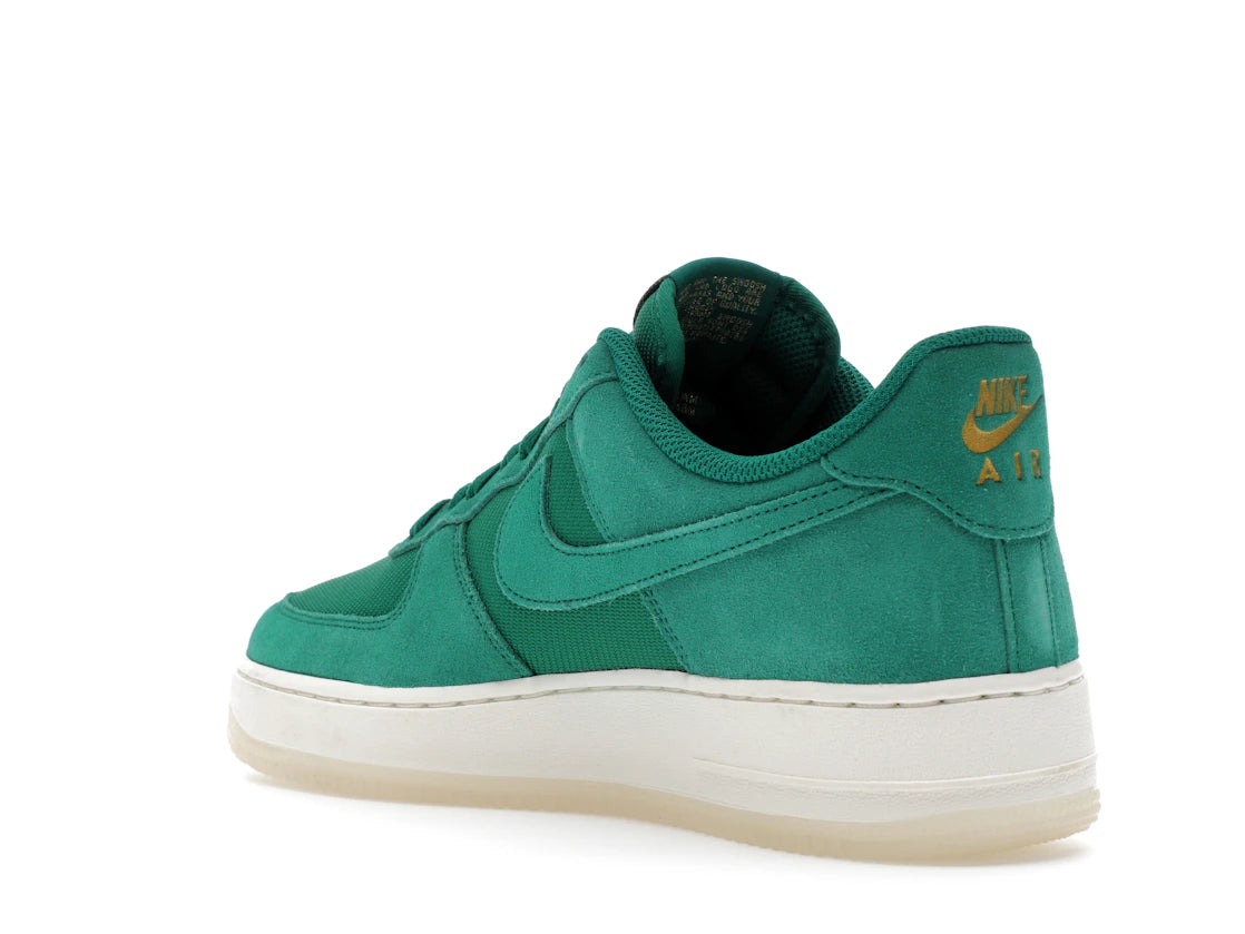 Nike Air Force 1 Low '07 LV8 Malachite Pale Ivory Metallic Gold - vue secondaire B