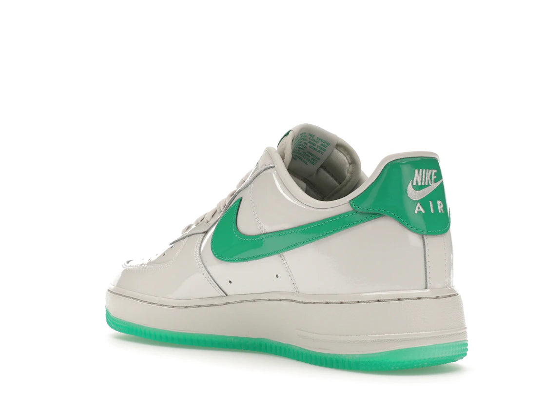 Nike Air Force 1 Low '07 Patent Platinum Tint Stadium Green - vue secondaire B