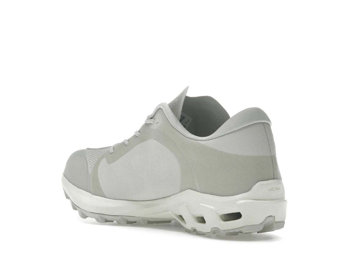 On Running Cloudventure Peak POST ARCHIVE FACTION Ice Moon (Women's) - vue secondaire B