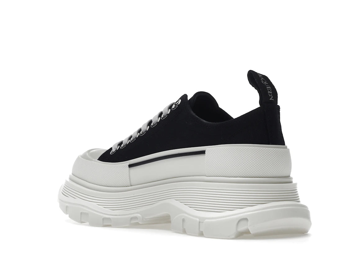 Alexander McQueen Tread Slick Low Lace Up Black White (Women's) - vue secondaire B