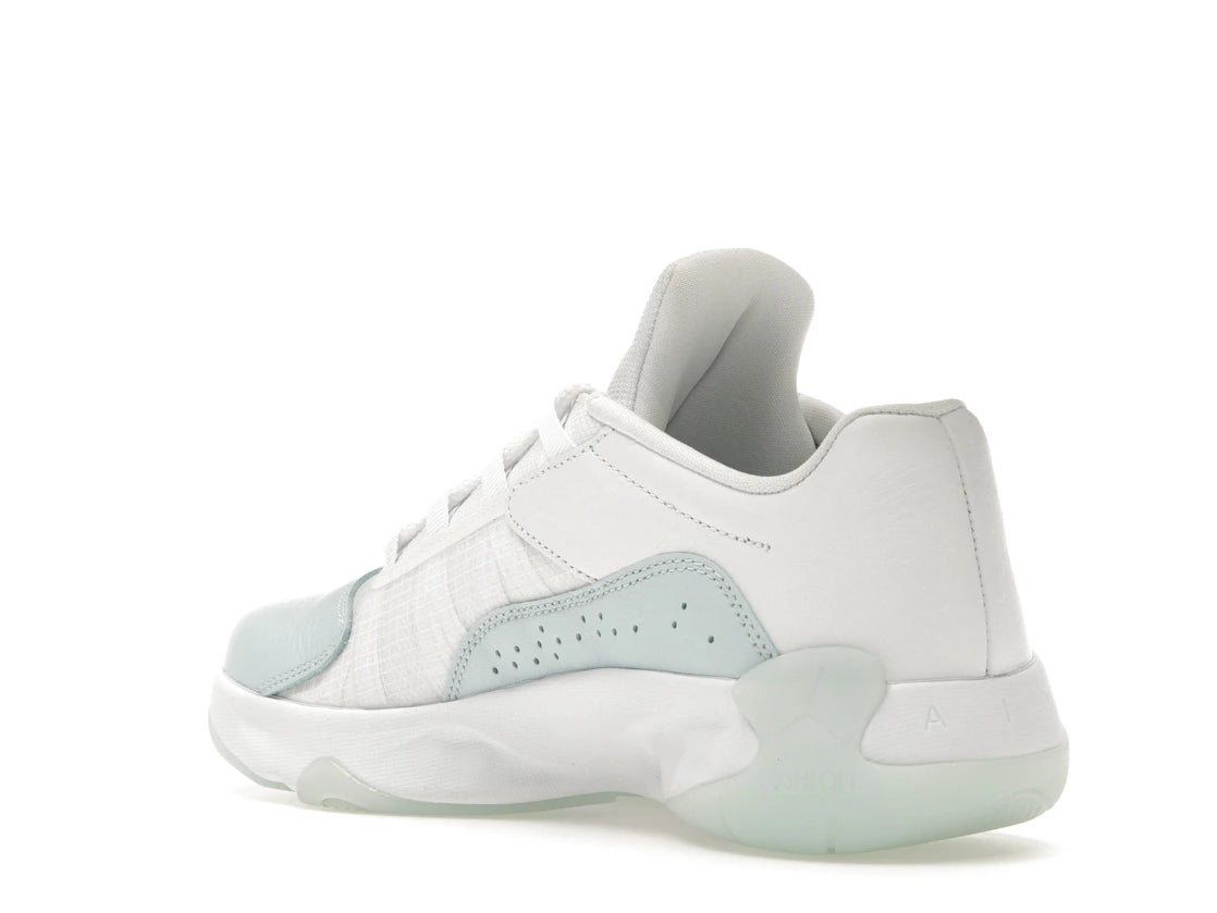 Jordan 11 CMFT Low Igloo (Women's) - vue secondaire B