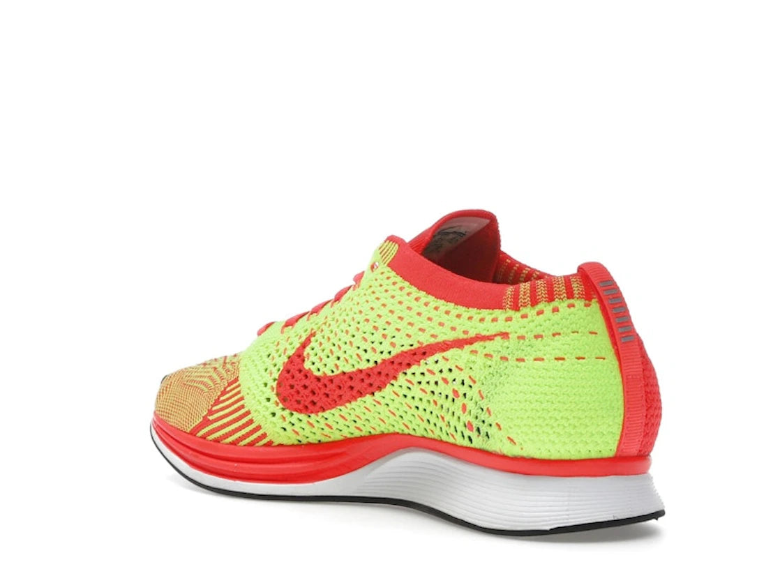 Nike Flyknit Racer Bright Crimson Volt - vue secondaire B
