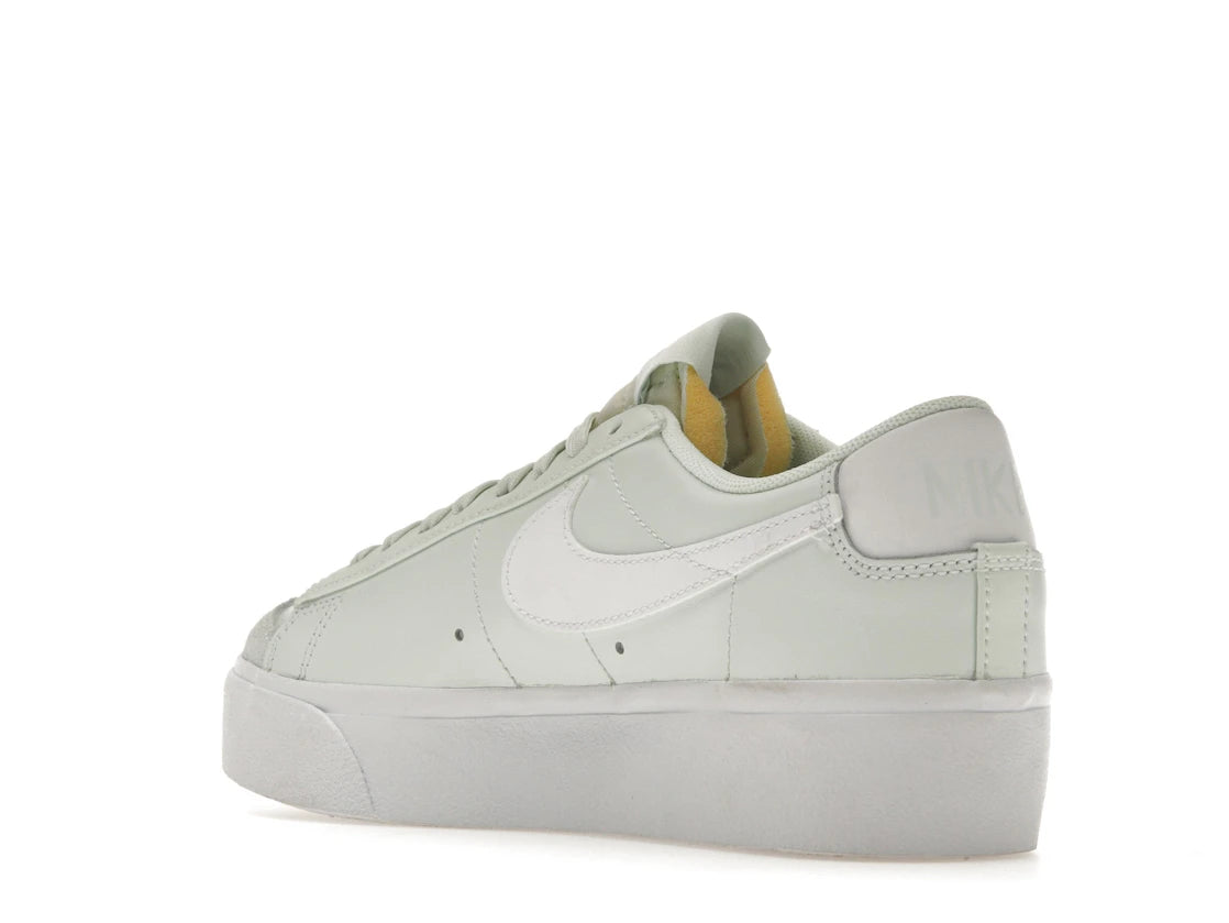 Nike Blazer Low Platform Barely Green (Women's) - vue secondaire B
