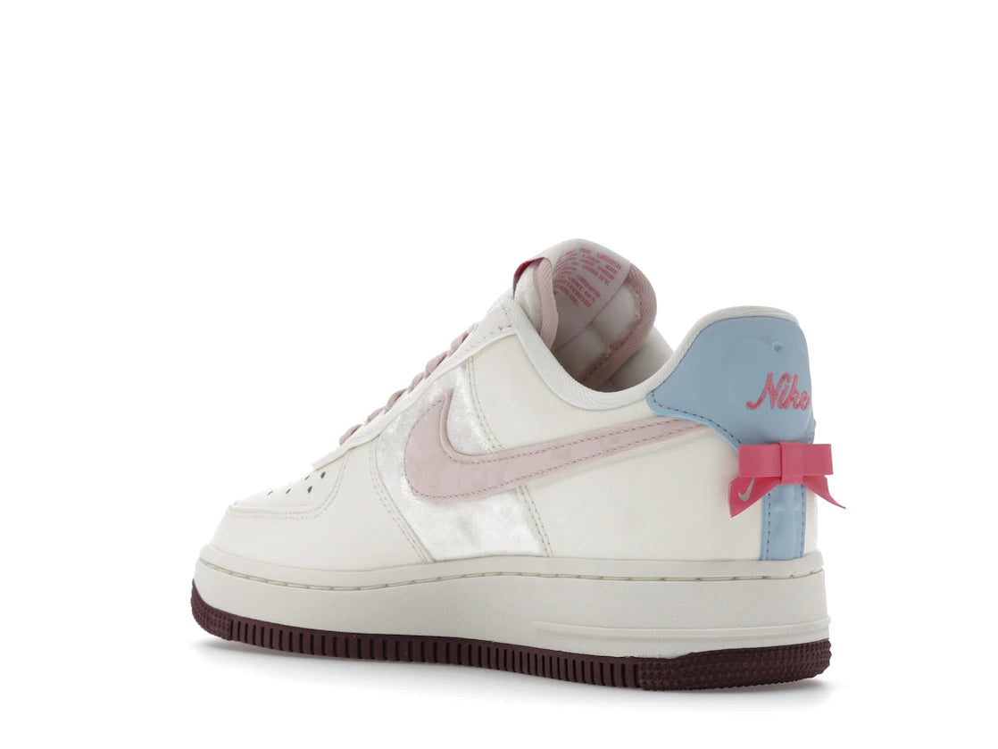 Nike Air Force 1 Low Valentine's Day (2026) (Women's) - vue secondaire B