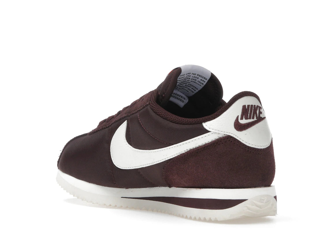 Nike Cortez Textile Burgundy Crush Sail (Women's) - vue secondaire B