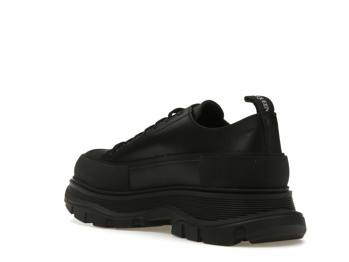 Alexander McQueen Tread Slick Low Lace Up Graffiti Black Black White - vue secondaire B