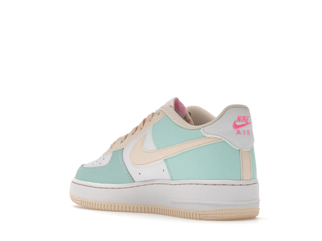Nike Air Force 1 Low Emerald Rise Guava Ice (GS) - vue secondaire B