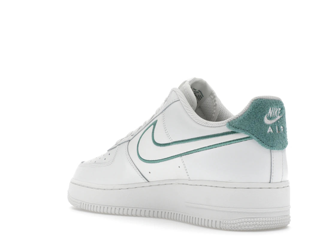 Nike Air Force 1 Low Resort and Sport - vue secondaire B