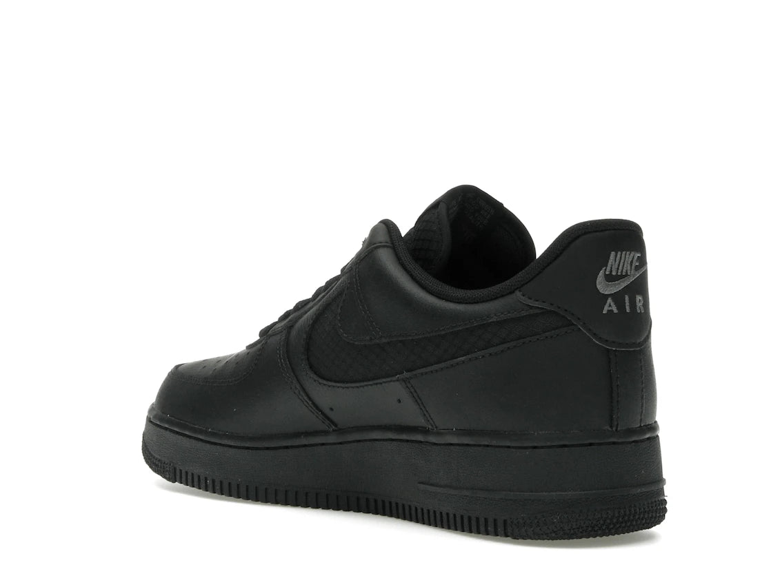 Nike Air Force 1 Low SE Triple Black Ripstop - vue secondaire B