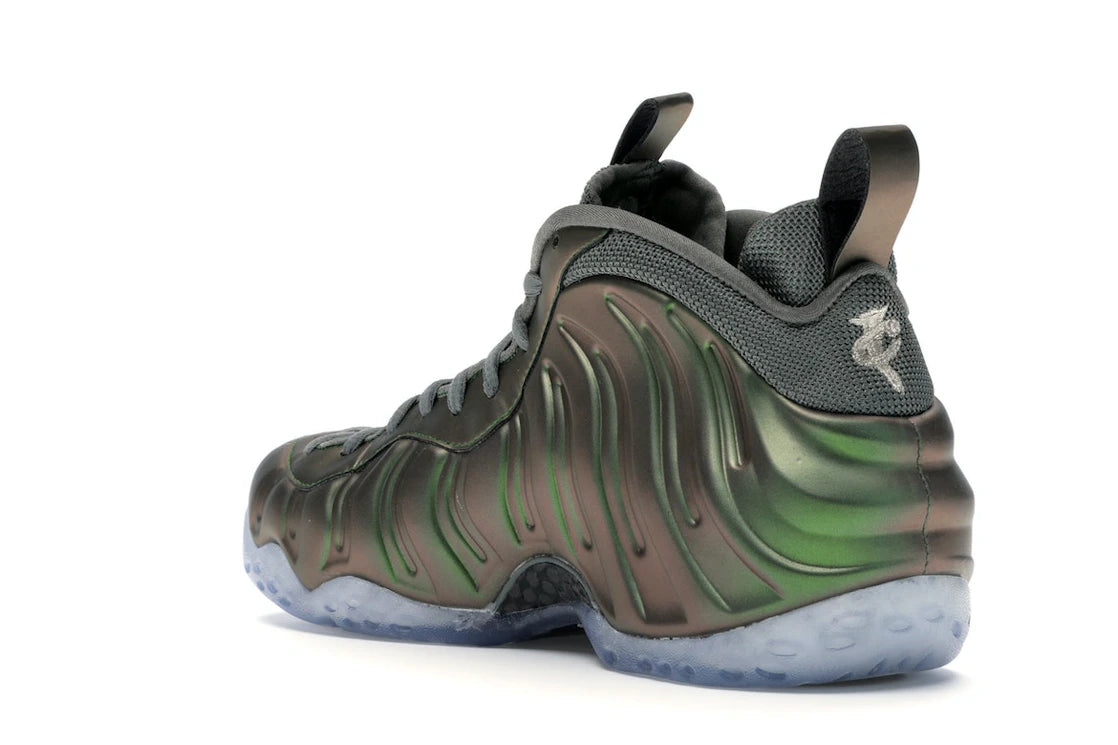 Nike Air Foamposite One Iridescent (Women's) - vue secondaire B