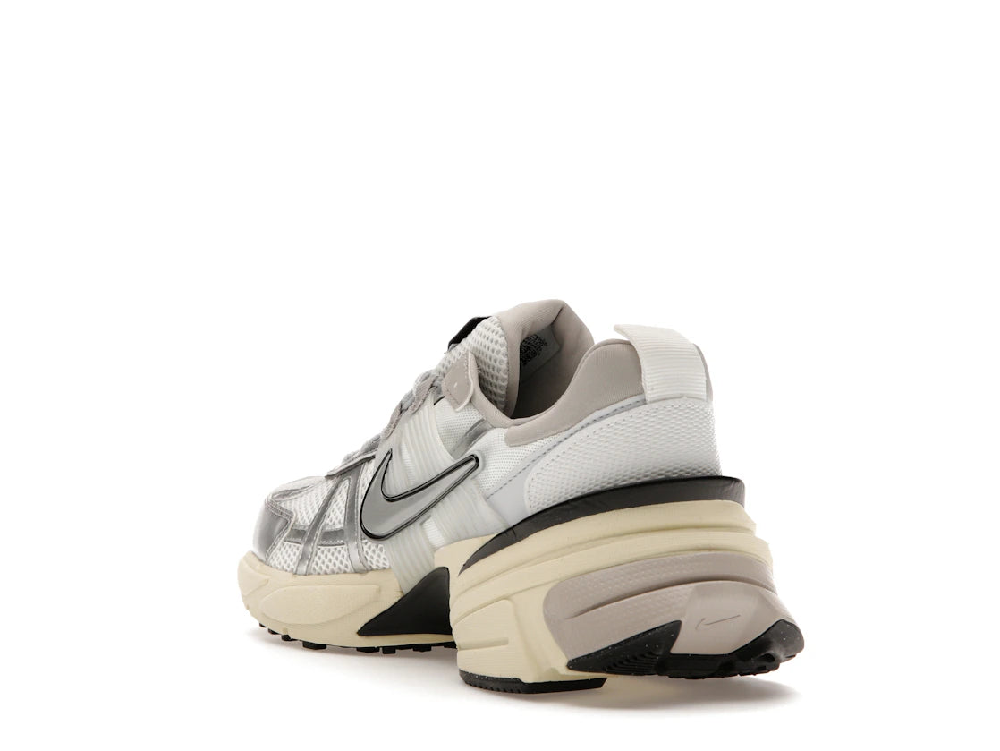 Nike V2K Run Summit White Metallic Silver (Women's) - vue secondaire B
