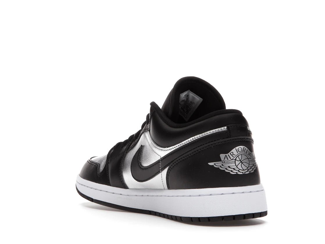 Jordan 1 Low SE Black Metallic Silver (Women's) - vue secondaire B