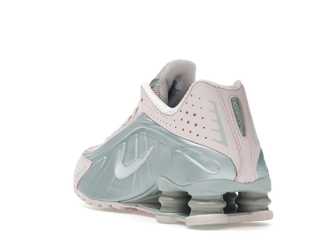 Nike Shox R4 Barely Rose Metallic Platinum (Women's) - vue secondaire B