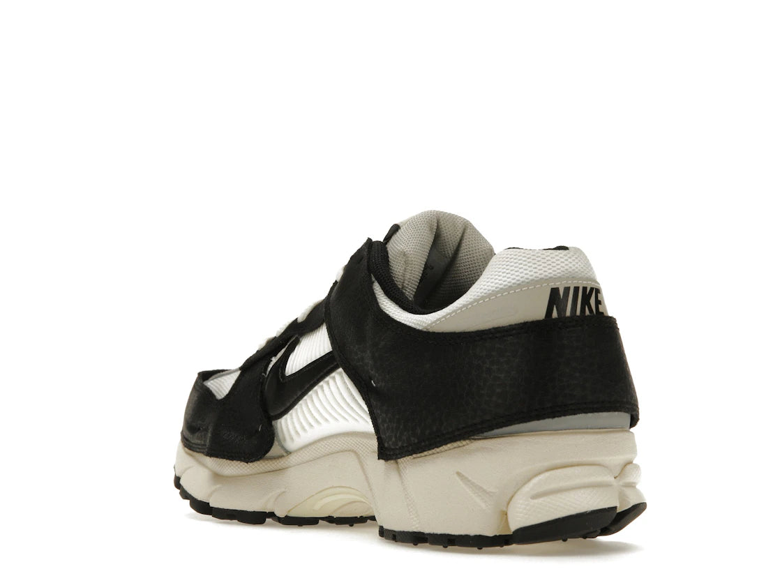 Nike Zoom Vomero 5 Timeless Panda Dunk (Women's) - vue secondaire B