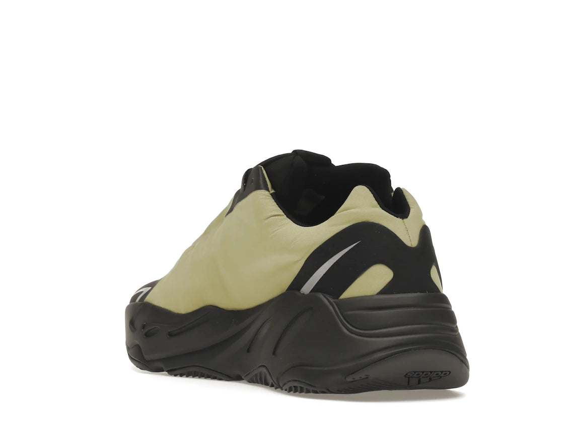 adidas Yeezy Boost 700 MNVN Resin - vue secondaire B
