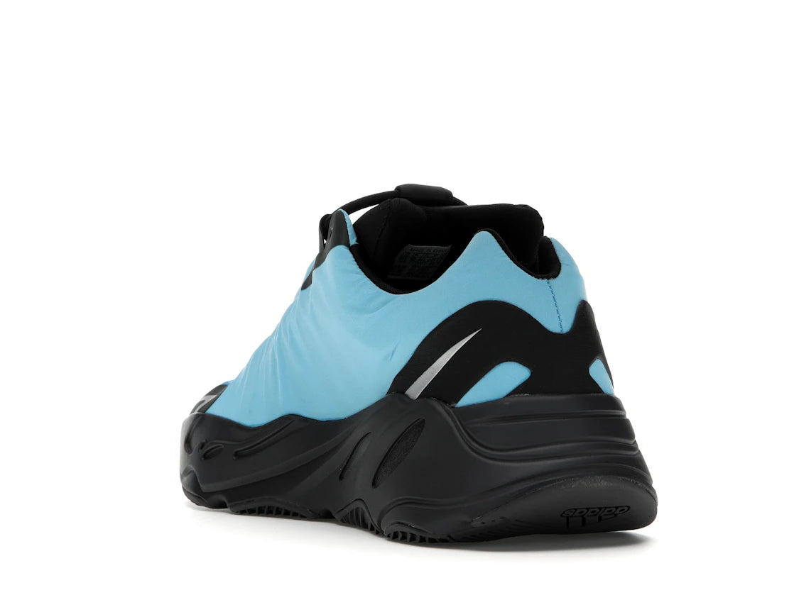 adidas Yeezy Boost 700 MNVN Bright Cyan - vue secondaire B
