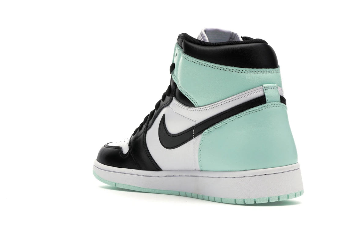 Jordan 1 Retro High Igloo - vue secondaire B