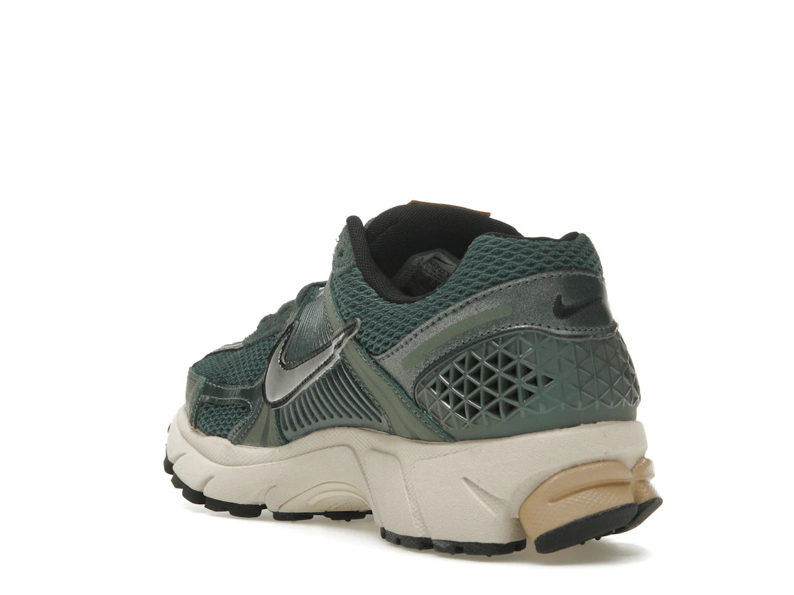 Nike Zoom Vomero 5 Vintage Green Light Orewood Brown Hemp Chrome (Damen) - vue secondaire B