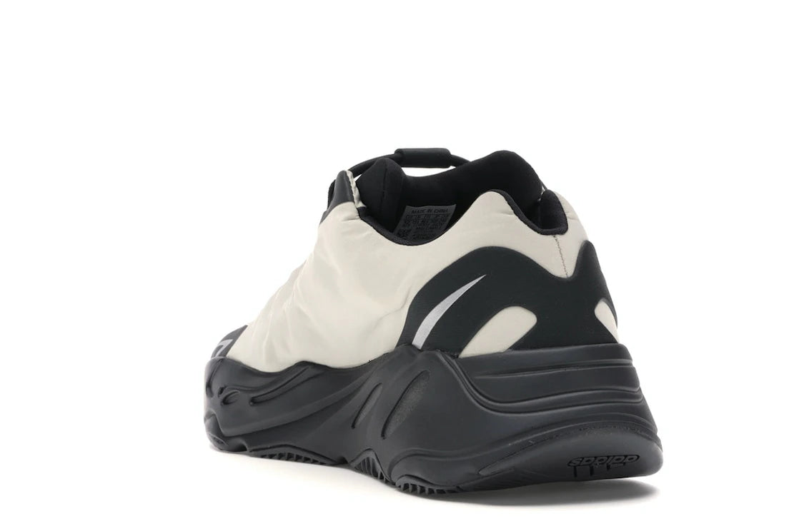 adidas Yeezy Boost 700 MNVN Bone - vue secondaire B